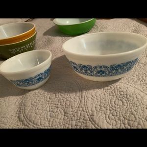 More Pyrex! Gorgeous turquoise pattern.